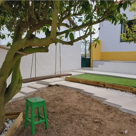 Casa Da Laranjeira Pet Friendly Semesterbostad