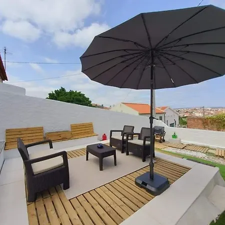 Prázdninový dům Casa Da Laranjeira, Perto De Obidos, Budha Eden, Dinossauros Parque