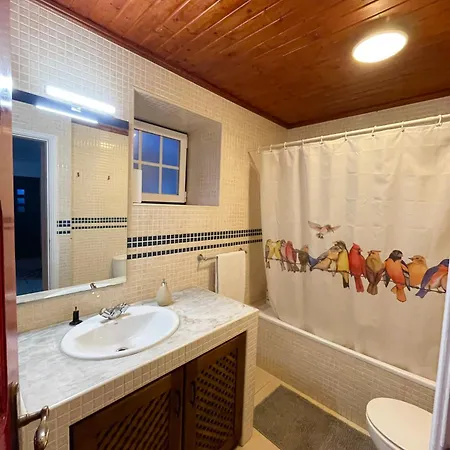 Casa Da Laranjeira, Perto De Obidos, Budha Eden, Dinossauros Parque * Vale Covo (Leiria)