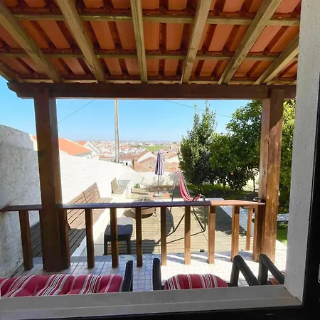 Semesterbostad Casa Da Laranjeira Pet Friendly